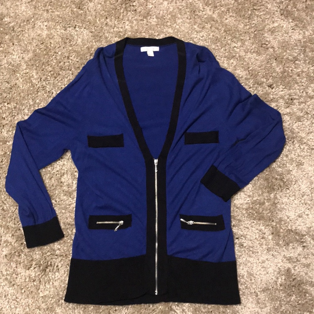 Sweater with zipper!